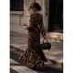 Φόρεμα μάξι με "V" και σκίσιμο animal print